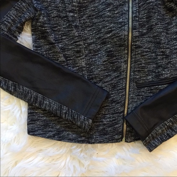 Sale!! Mixed media full zip - Picture 6 of 8